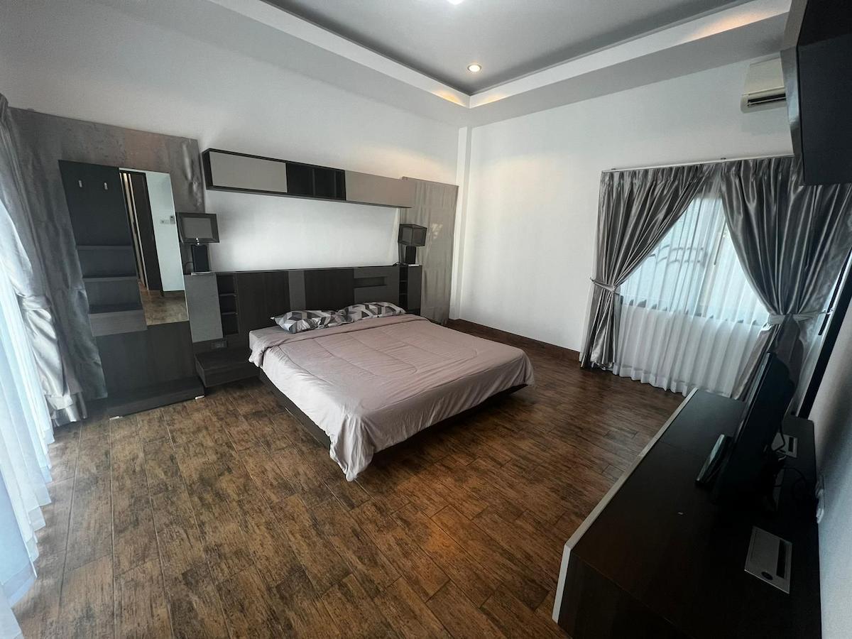 Продажа Вилла в Паттайя (Восточная Паттайя) — Baan DUSIT PATTAYA lake 2 с бассейном - фото 3