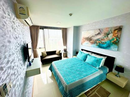 Acqua Condominium (1BR 5 floor)