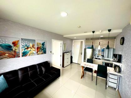 Acqua Condominium (1BR 5 floor)