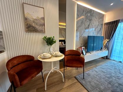 Siam Oriental Oasis (RESALE Studio 4 floor)