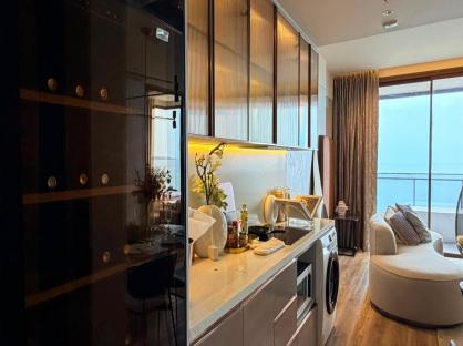Arom Jomtien Pattaya (RESALE 2BR 5 floor)