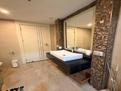 Cosy Beach View Condominium (1BR 11 floor)