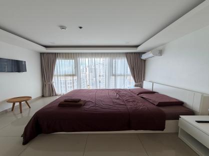Cosy Beach View Condominium (1BR 11 floor)