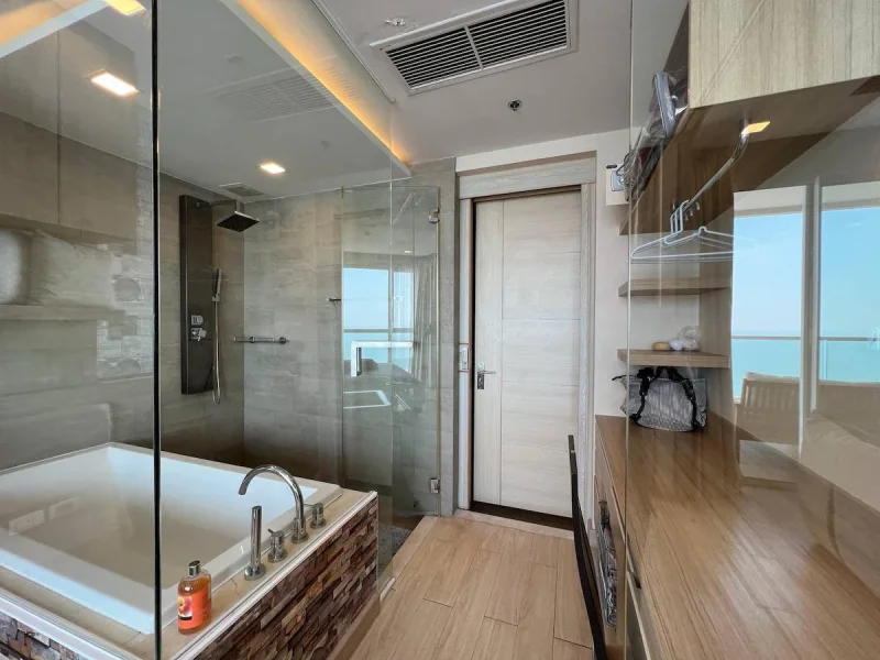 Cetus Beachfront Pattaya